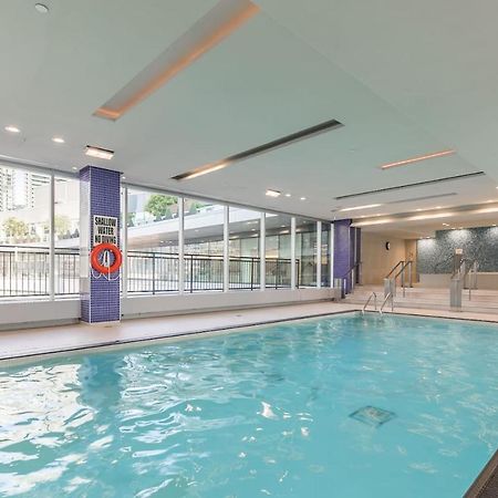 Gorgeous 1Br W/Parking Across The Scotiabank Arena Apartment Toronto Exterior photo